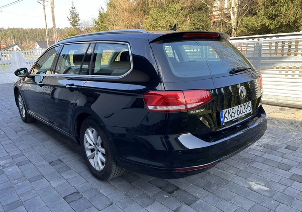 Volkswagen Passat cena 54900 przebieg: 183500, rok produkcji 2017 z Sompolno małe 37